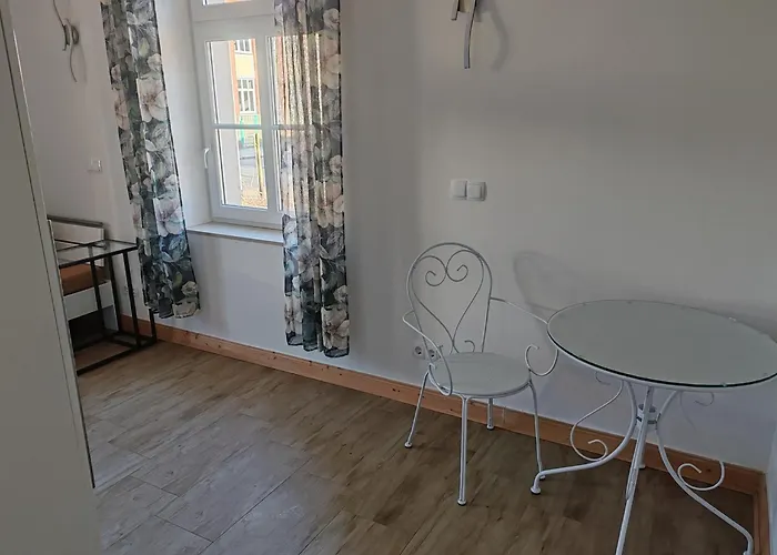 Elbe Quartier Monteurunterkuenfte 5 Rechts